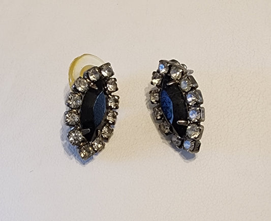 Black clear rhinestone earrings