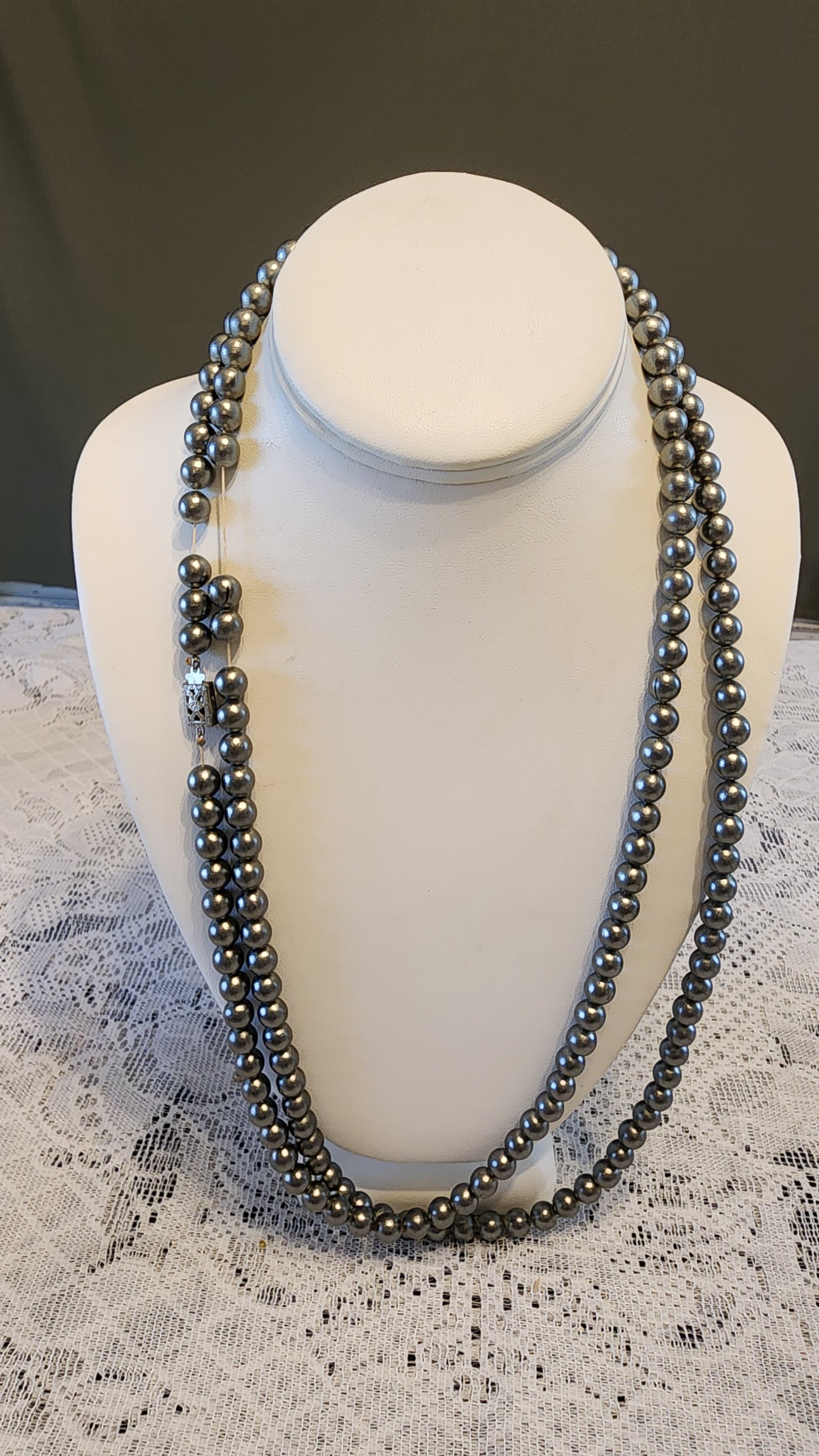 Grey beaded faux pearl necklace