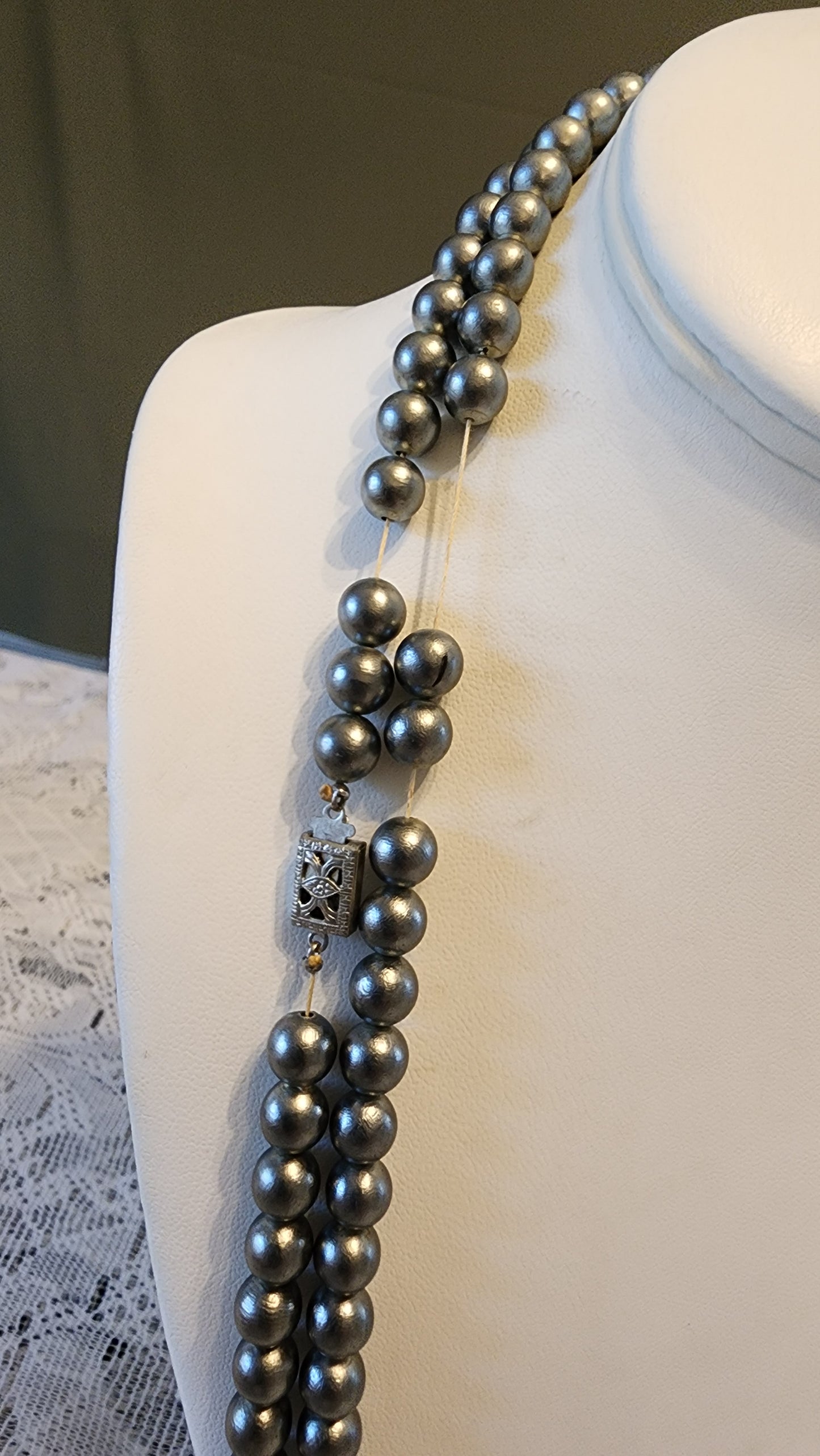 Grey beaded faux pearl necklace