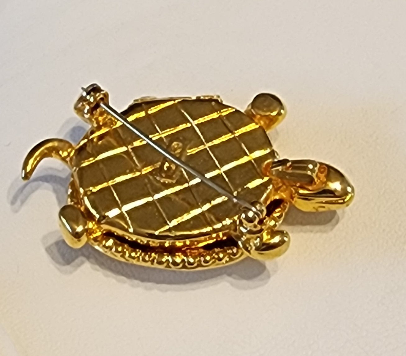 Liz claiborne Open turtle brooch