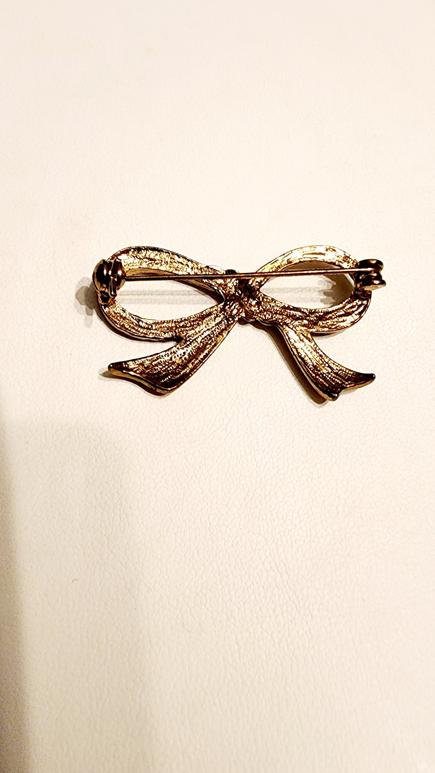 Clear Black bow brooch