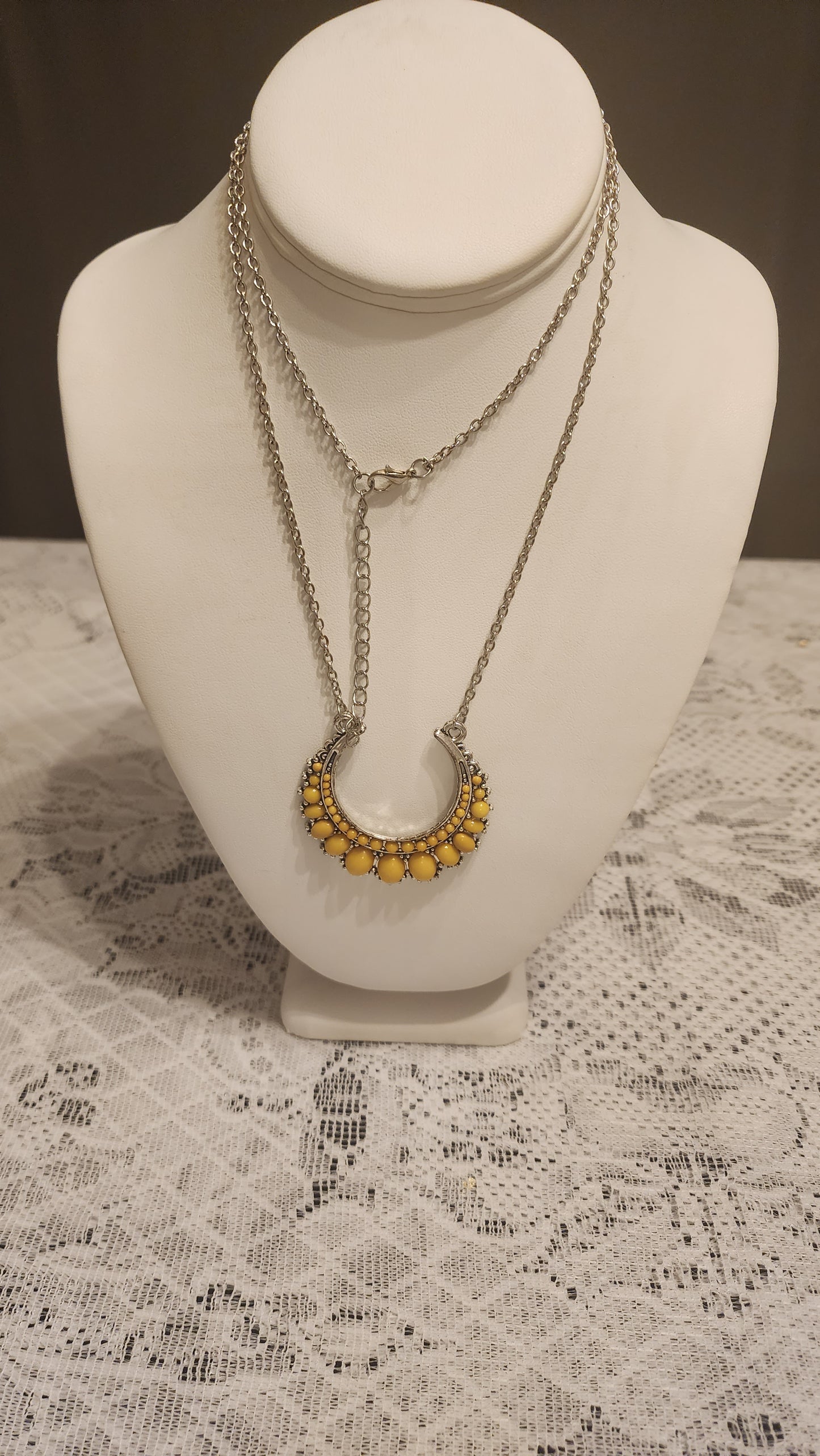 Yellow chain necklace