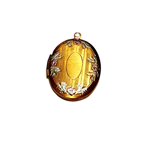 locket pendant