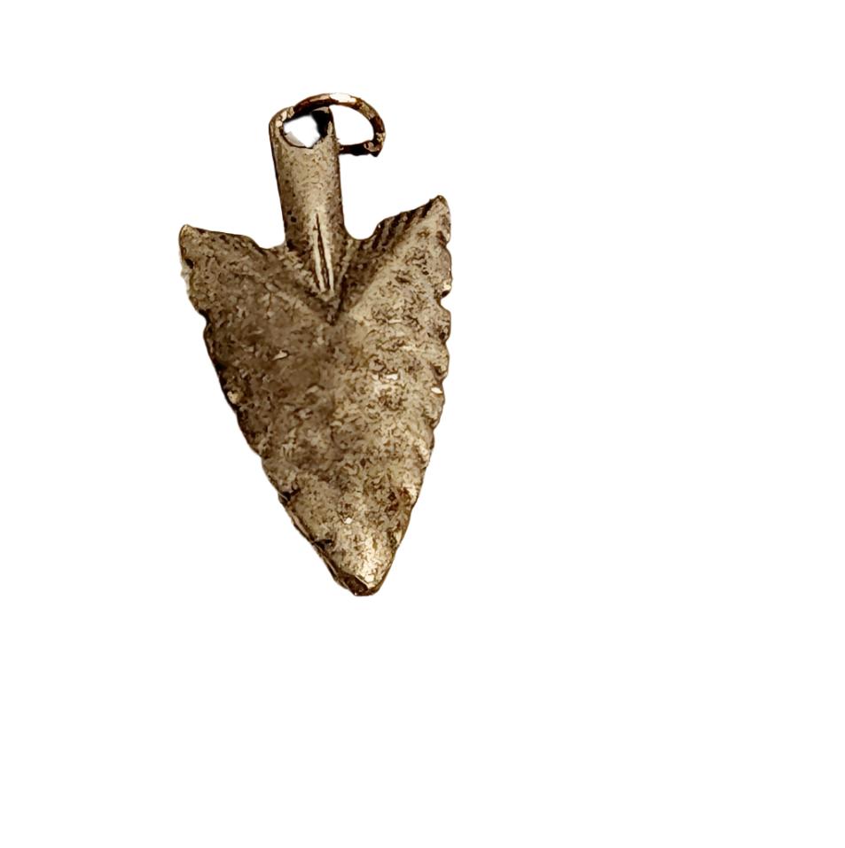 Arrow head pendant