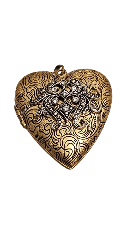 Heart pendant